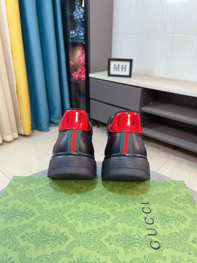 Men's shoes 💰420🌹🌹GUCCI [Gucci] New high-top men's shoes, a high-end brand, the latest fashionable casual men's shoes, trendy and versatile, relaxed and sporty style, uppers imported from Italy, first-layer cowhide, genuine leather lining, and ultra-fine workmanship. Original personalized fashionable rubber wear-resistant outsole, light and comfortable on the foot, size 38-44